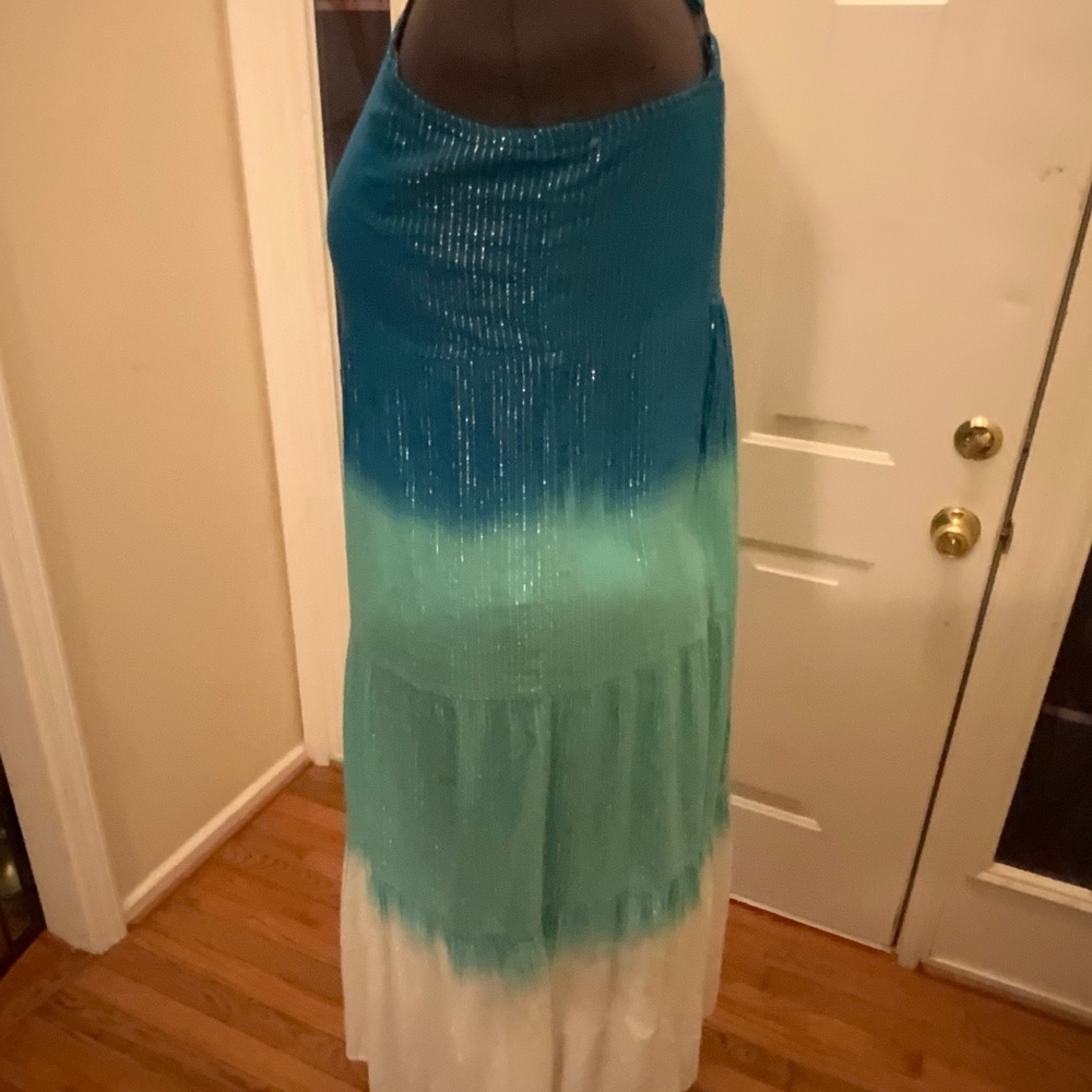 Linda Anderson Tier Dress - Picture 7 of 8